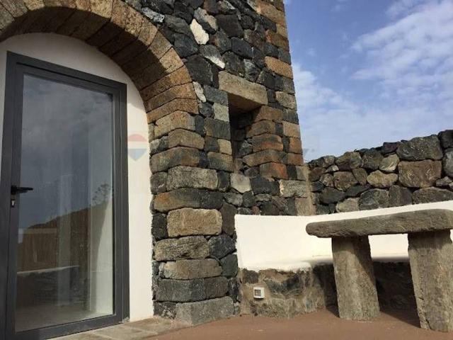 Palazzo in vendita a Pantelleria Aeroporto, Sicilia