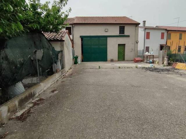 Villa Indipendente in vendita a Papozze, Veneto
