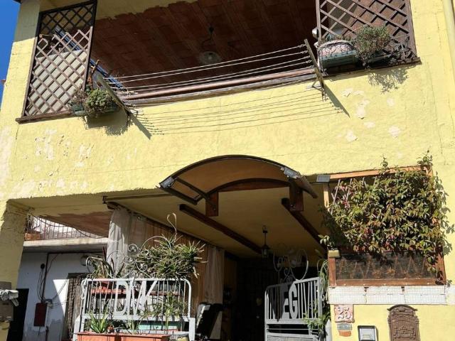Villa Indipendente in vendita a Parabiago, Lombardia