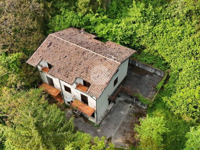 Villa Indipendente in vendita a Paratico, Brescia