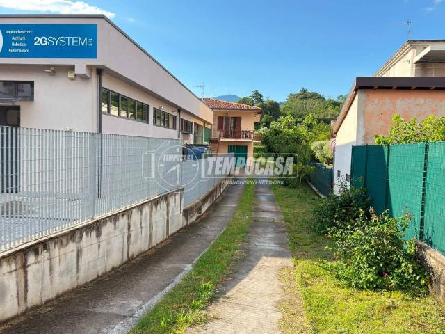 Villa Indipendente in vendita a Paratico, Brescia