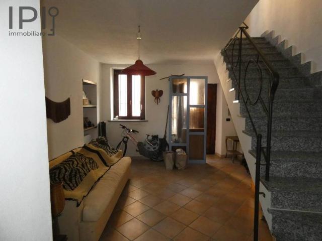 Villa Indipendente in vendita a Pareto, Alessandria