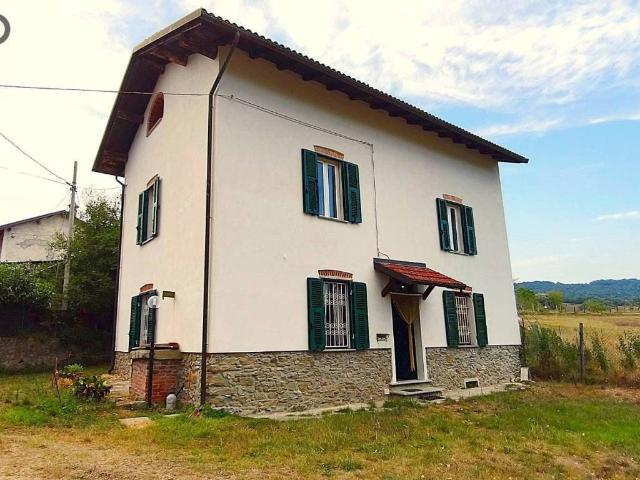 Villa Indipendente in vendita a Piemonte, Alessandria