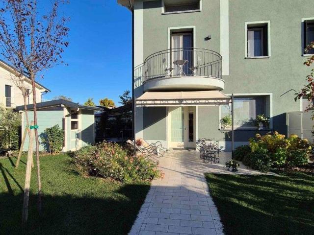 Villa Indipendente in vendita a Alberi di Vigatto, Sorbolo