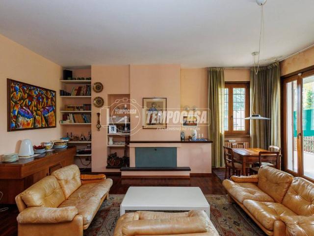 Villa Indipendente in vendita a Botteghino, Parma