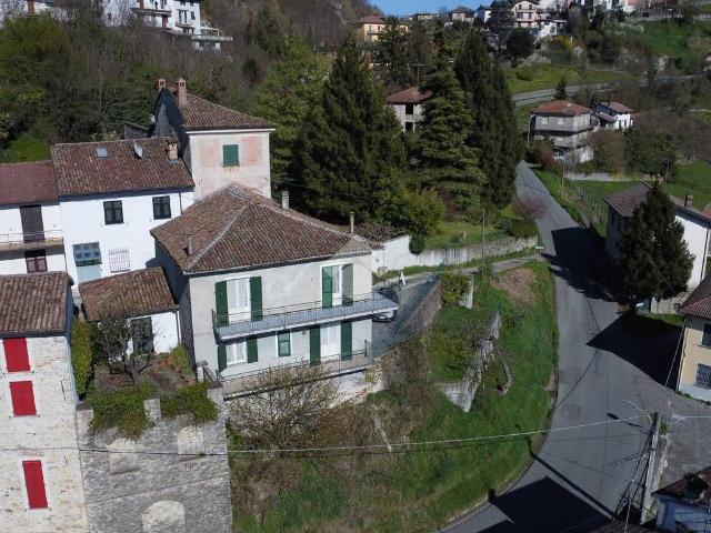 Villa Indipendente in vendita a Piemonte, Alessandria
