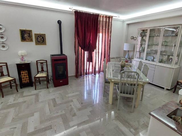 Villa Indipendente in vendita a Partanna, Sicilia