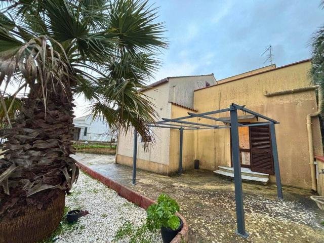 Villa Indipendente in vendita a Partanna, Sicilia