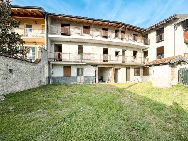 Villa Indipendente in vendita a Piemonte, Novara