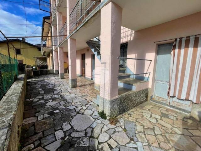 Villa Indipendente in vendita a Parzanica, Lombardia