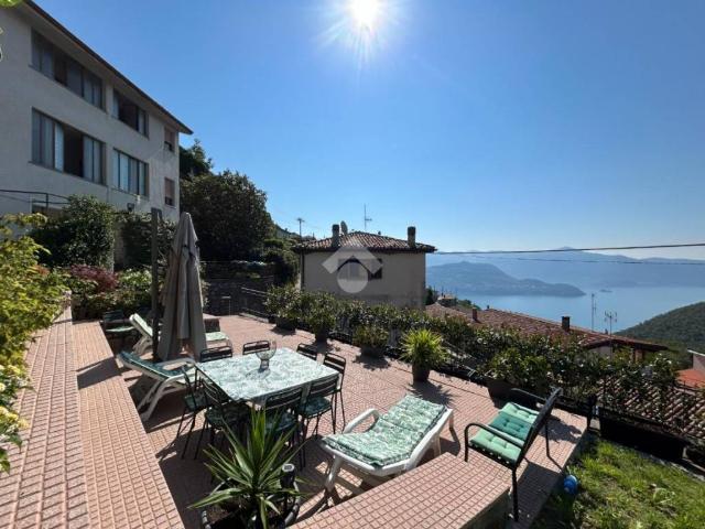Villa Indipendente in vendita a Parzanica, Lombardia