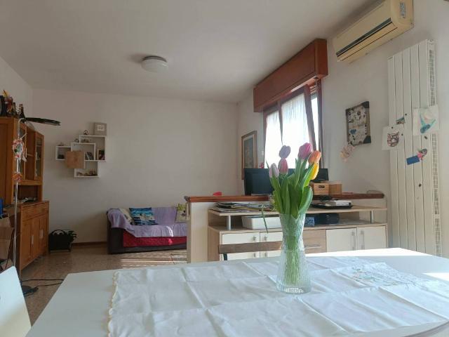 Villa Indipendente in vendita a Pasian Di Prato, Friuli-Venezia Giulia