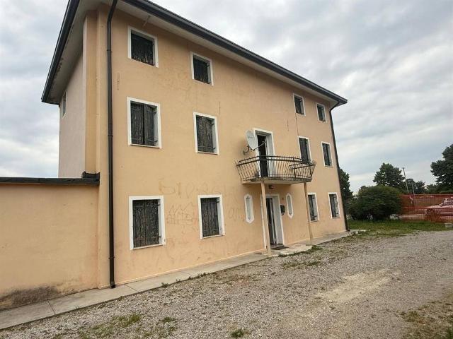 Villa Indipendente in vendita a Pasiano Di Pordenone, Friuli-Venezia Giulia