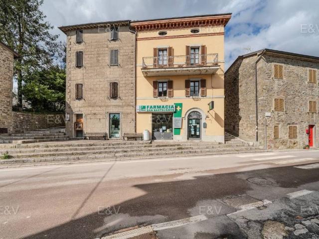 Villa Indipendente in vendita a Passignano Sul Trasimeno, Umbria