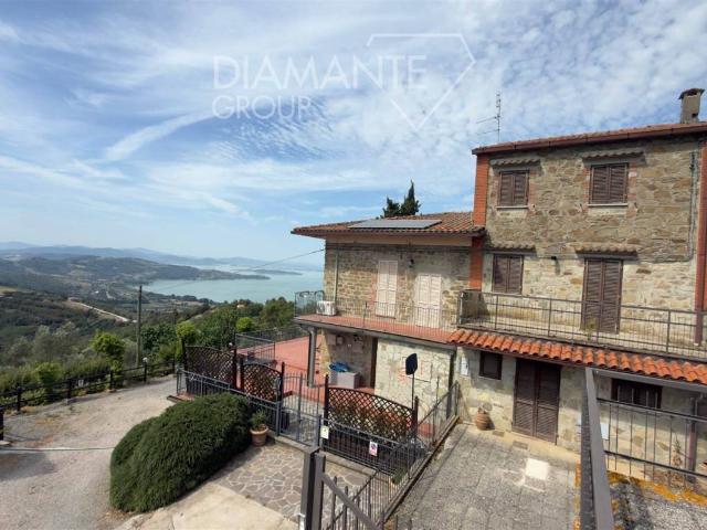 Villa Indipendente in vendita a Passignano Sul Trasimeno, Umbria
