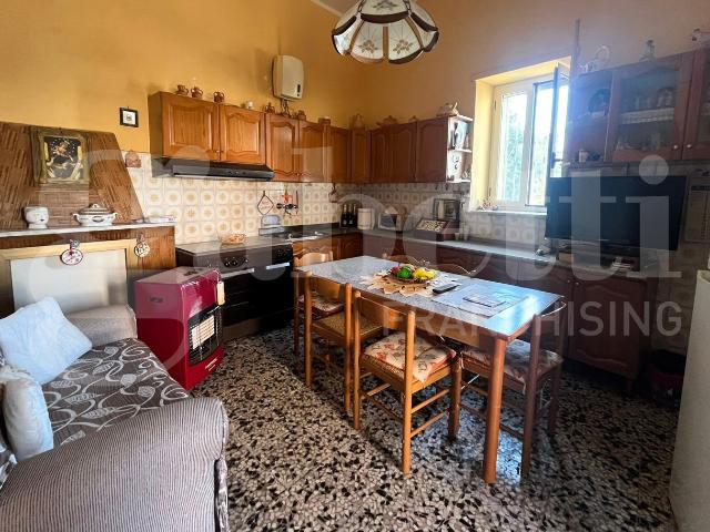 Villa Indipendente in vendita a Pastorano, Campania