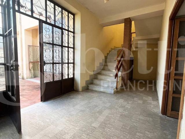 Villa Indipendente in vendita a Pastorano, Campania
