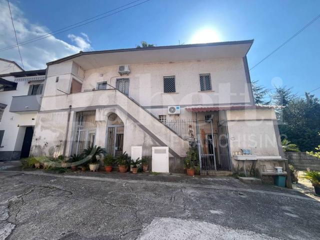 Villa Indipendente in vendita a Pastorano, Campania