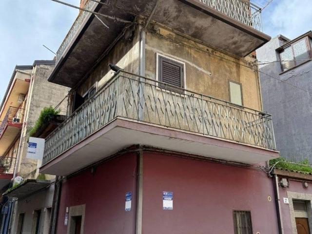 Villa Indipendente in vendita a Paternò, Sicilia