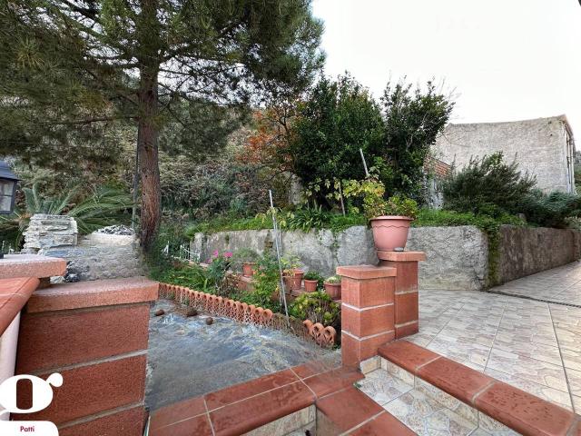 Villa Indipendente in vendita a Patti, Sicilia