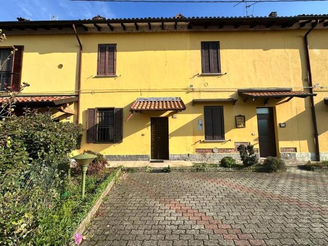Villa Indipendente in vendita a Cassinetto, Pavia