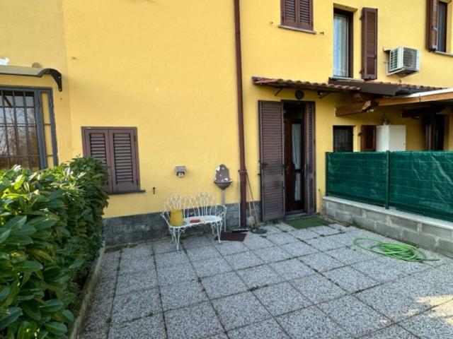 Villa Indipendente in vendita a Cassinetto, Pavia