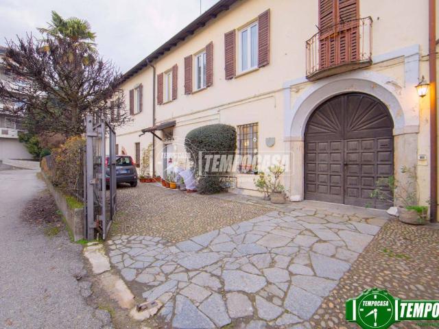 Villa Indipendente in vendita a Pavia, Lombardia