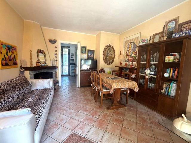 Villa Indipendente in vendita a Cascina Madonnina, Pavia