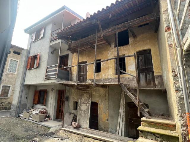 Villa Indipendente in vendita a Pavone Canavese, Torino