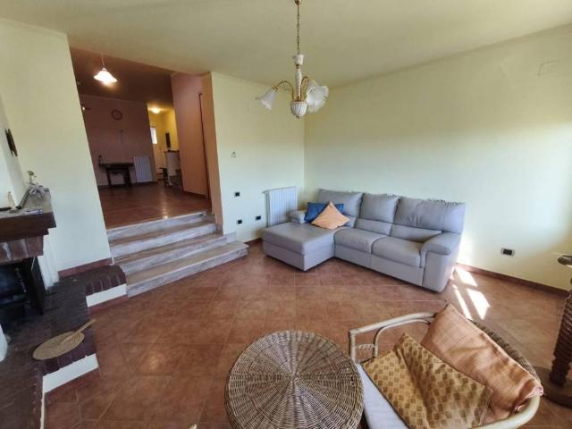 Villa Indipendente in vendita a Legoli, Peccioli