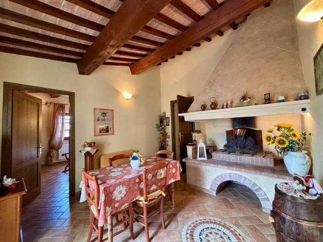 Villa Indipendente in vendita a Peccioli, Toscana