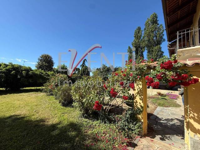Villa Indipendente in vendita a Rosero, Piemonte