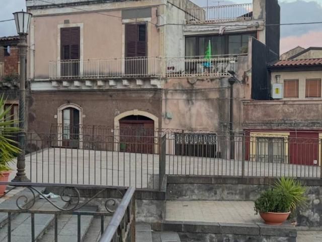 Villa Indipendente in vendita a Pedara, Sicilia