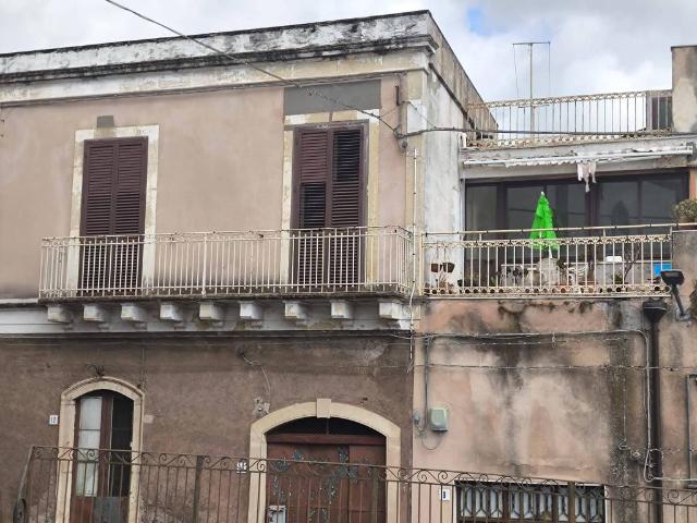 Villa Indipendente in vendita a Pedara, Sicilia