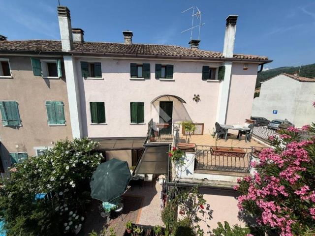 Villa Indipendente in vendita a Fonte, Pederobba