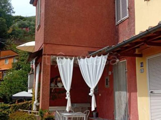 Villa Indipendente in vendita a Camaiore, Toscana