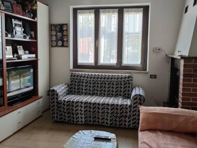 Villa Indipendente in vendita a Pegognaga, Lombardia