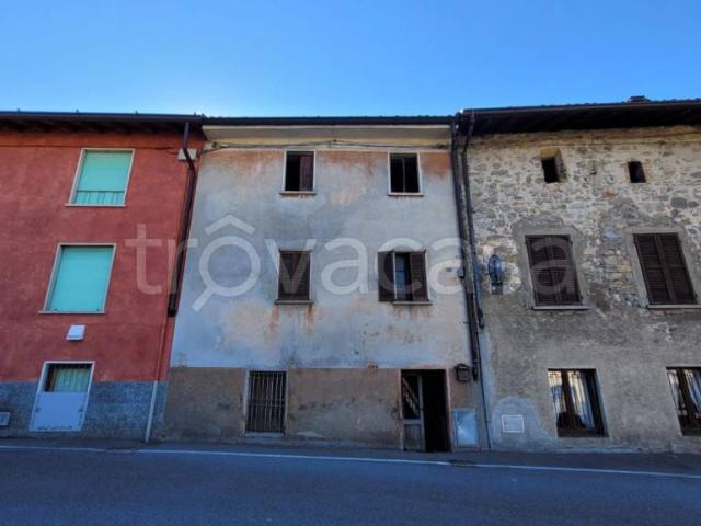 Villa Indipendente in vendita a Peia, Lombardia