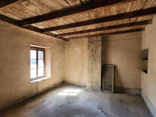 Villa Indipendente in vendita a Peia, Lombardia