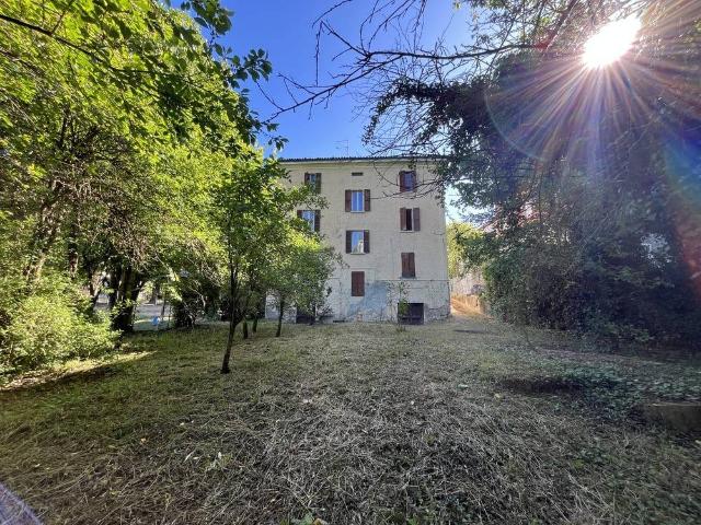 Villa Indipendente in vendita a Iggio, Reggio Emilia