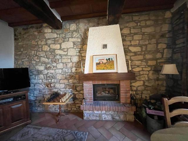 Villa Indipendente in vendita a Iggio, Reggio Emilia