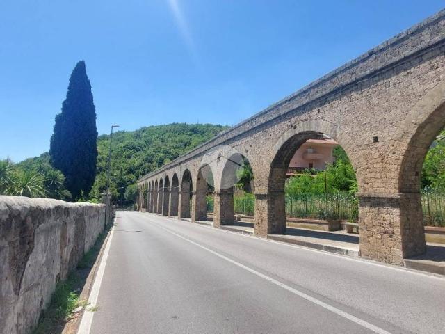 Villa Indipendente in vendita a Pellezzano, Campania