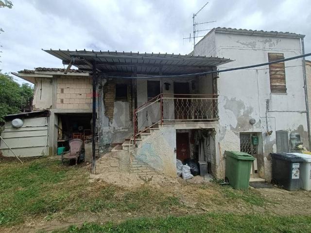 Villa Indipendente in vendita a Penne, Abruzzo