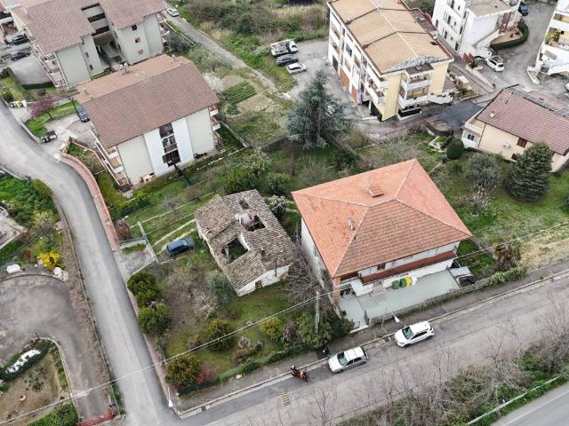 Villa Indipendente in vendita a Penne, Abruzzo
