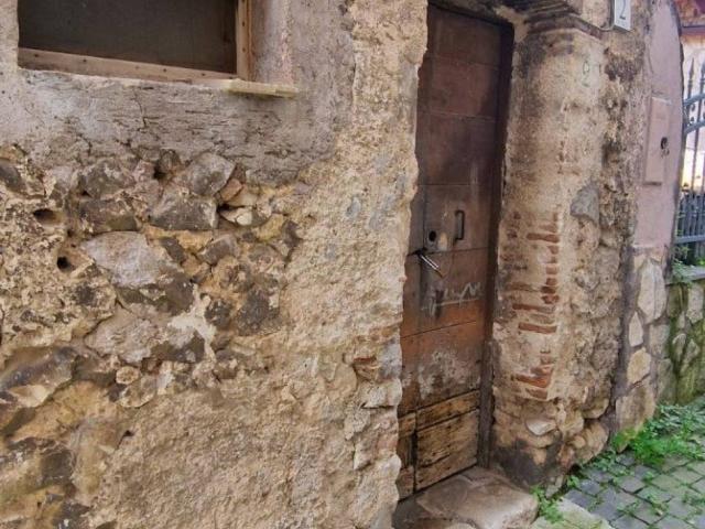 Villa Indipendente in vendita a Pereto, Abruzzo