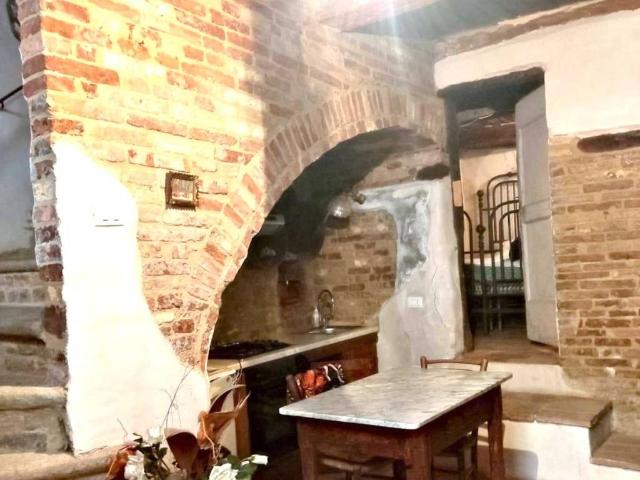 Villa Indipendente in vendita a Quartiere Mercatale, Marche
