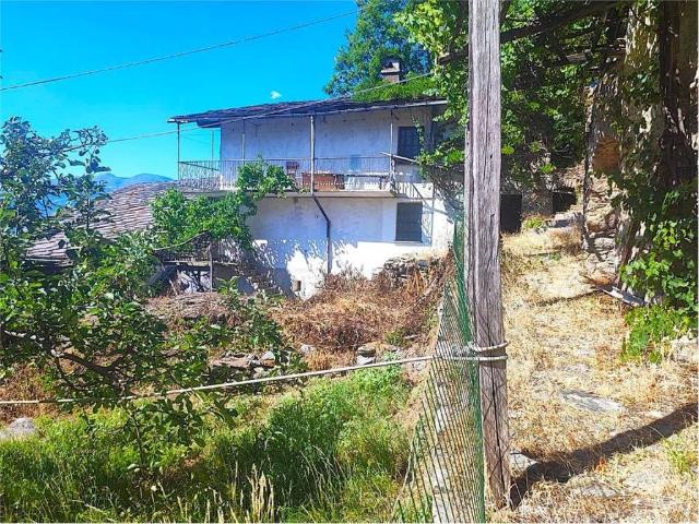Villa Indipendente in vendita a Perloz, Aosta