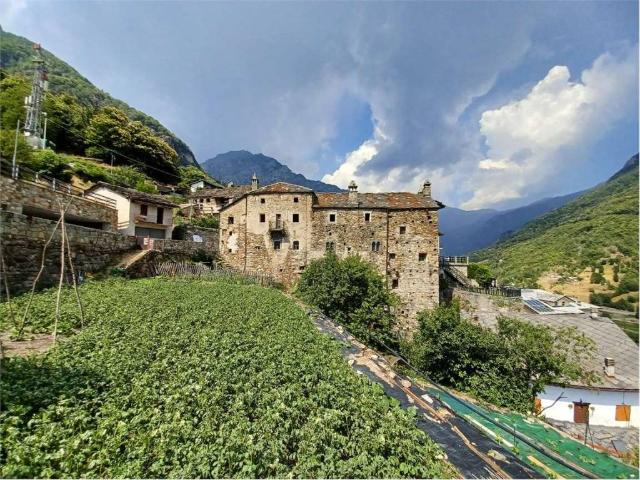 Villa Indipendente in vendita a Perloz, Aosta