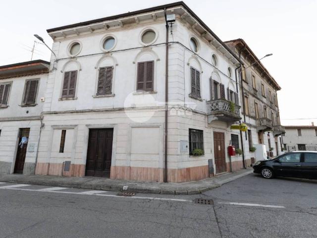 Villa Indipendente in vendita a Persico Dosimo, Lombardia