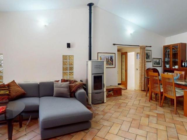 Villa Indipendente in vendita a Santa Lucia, Cenerente